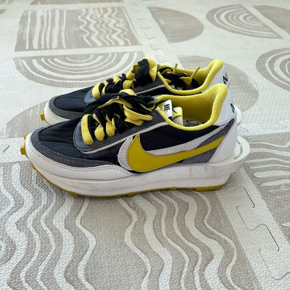 Nike LD Waffle
sacai Undercover Black Bright Citron